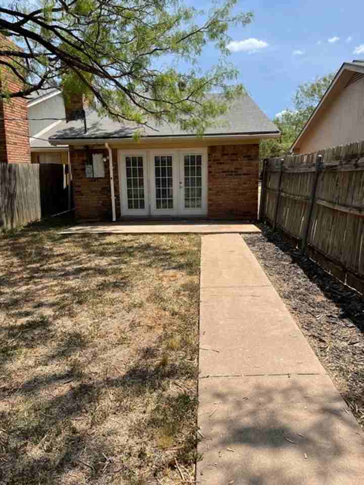 1110 Musken Rd - Photo 3 of 16