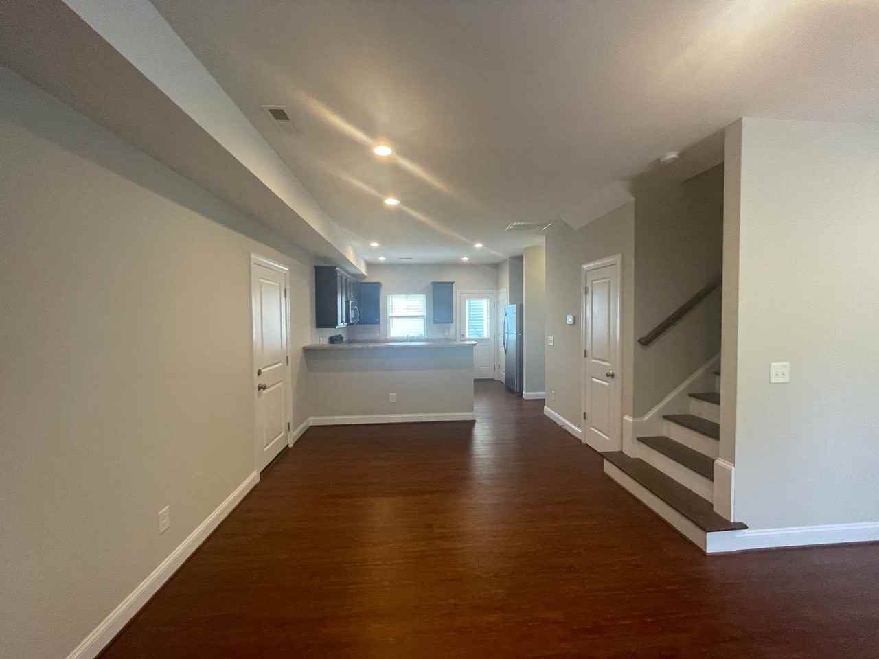 5030 Park Ave - Photo 6 of 13