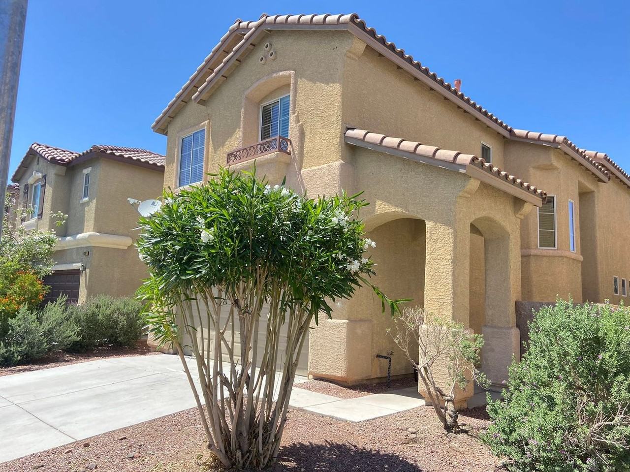 6386 Alderlyn Ave - Photo 3 of 24