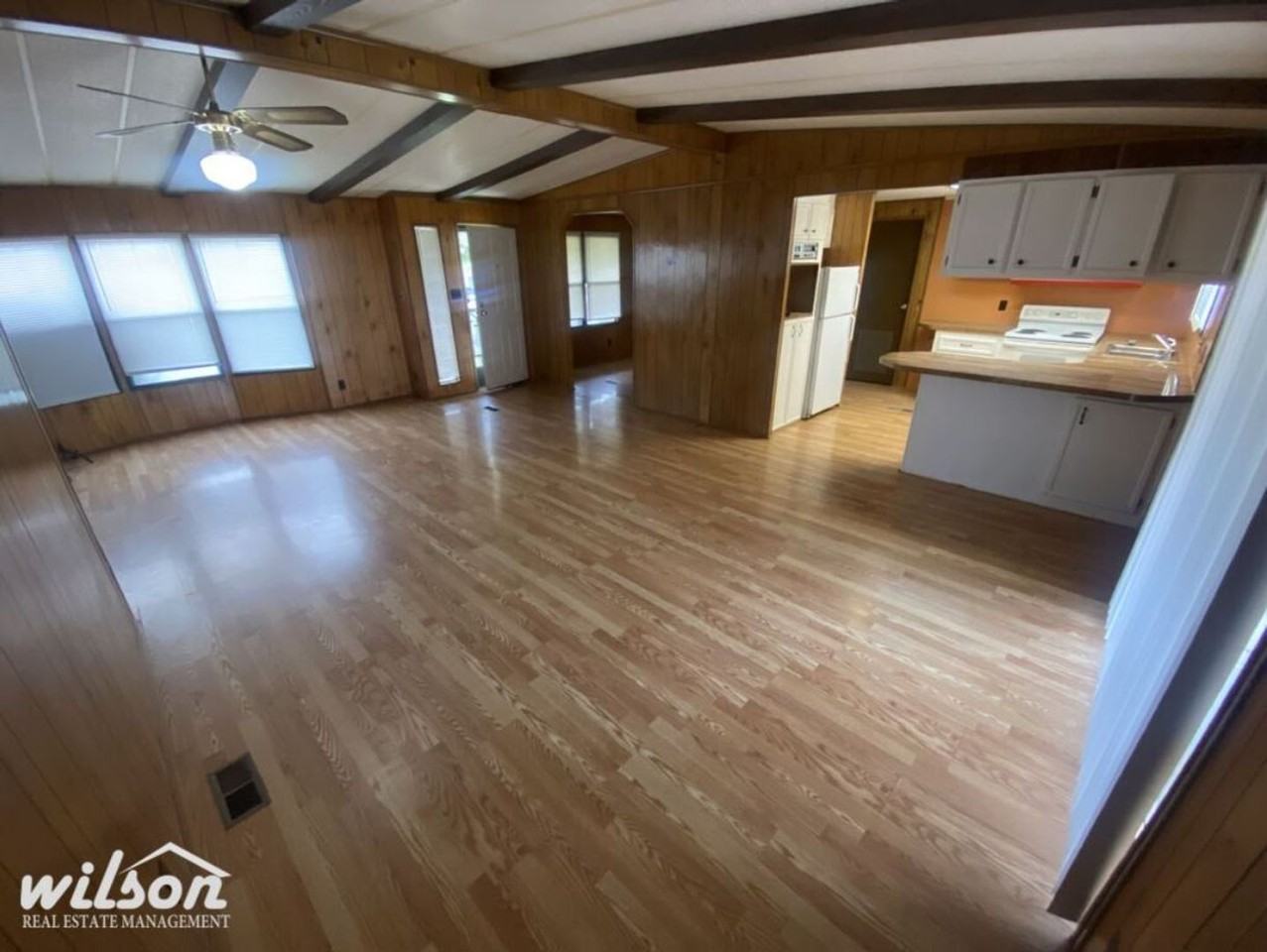 121 Four Hills Dr - Photo 3 of 18