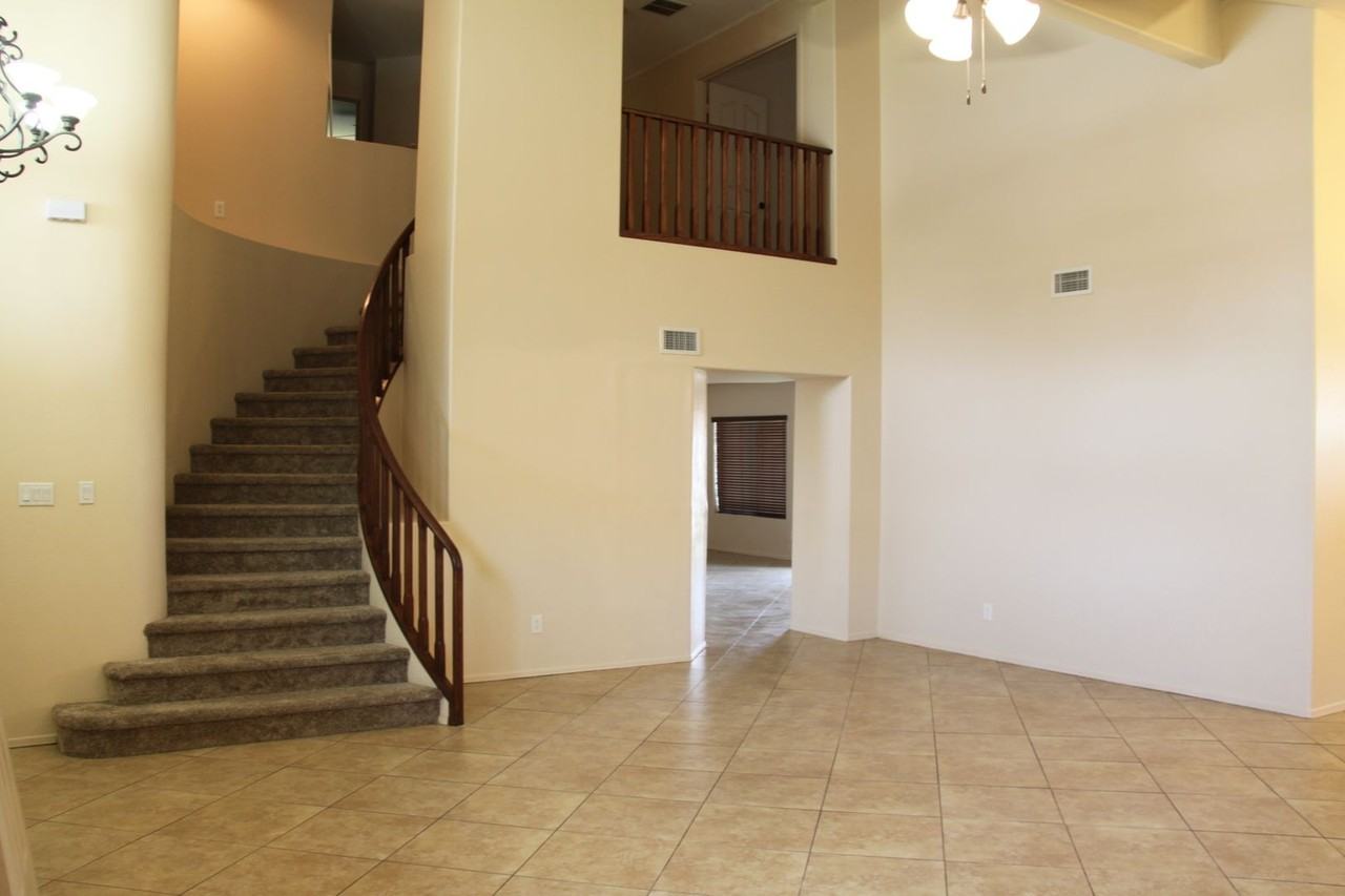 2225 S 42nd Way - Photo 2 of 37