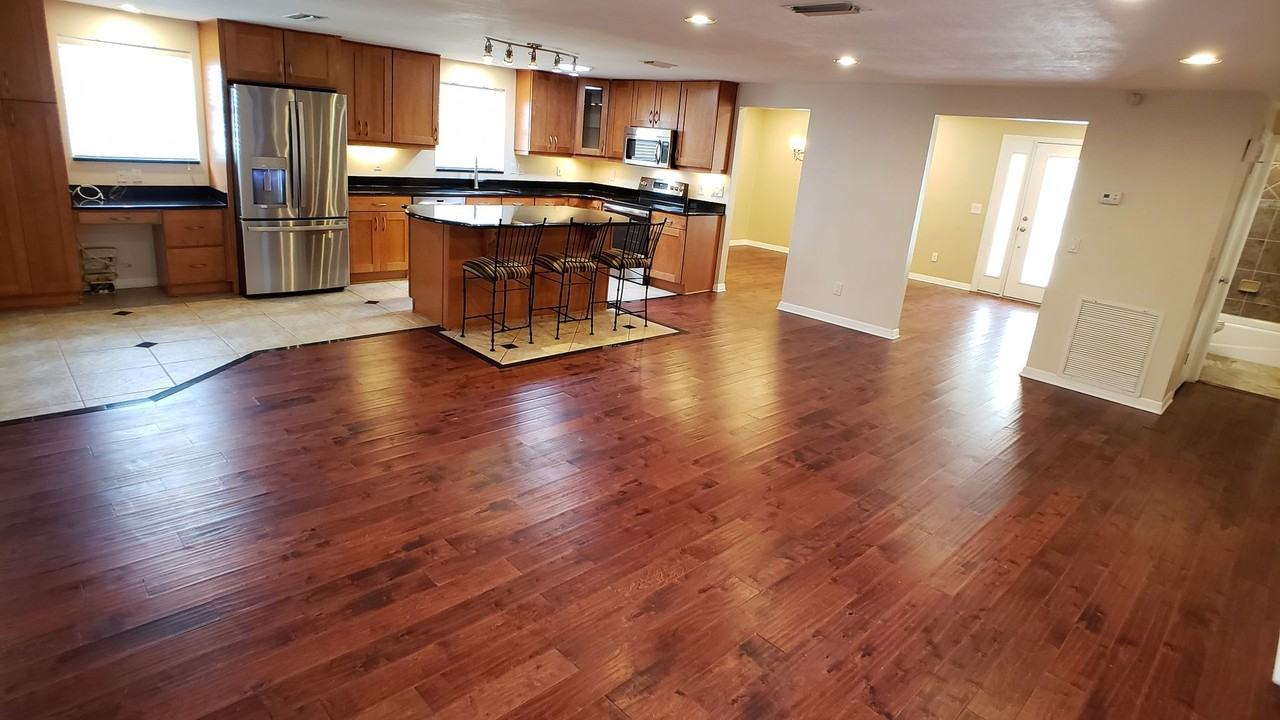 528 Lucerne Ave - Photo 3 of 34
