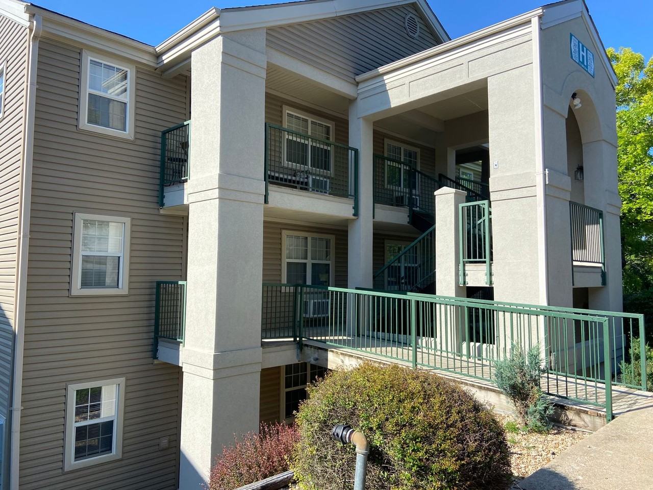 575 Valley View Dr #102 - Photo 4 of 20