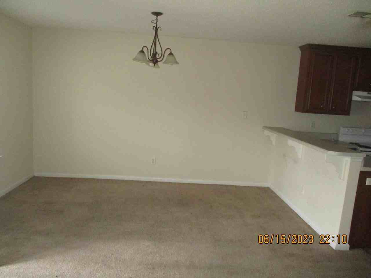 146 Westcott Ln - Photo 2 of 4