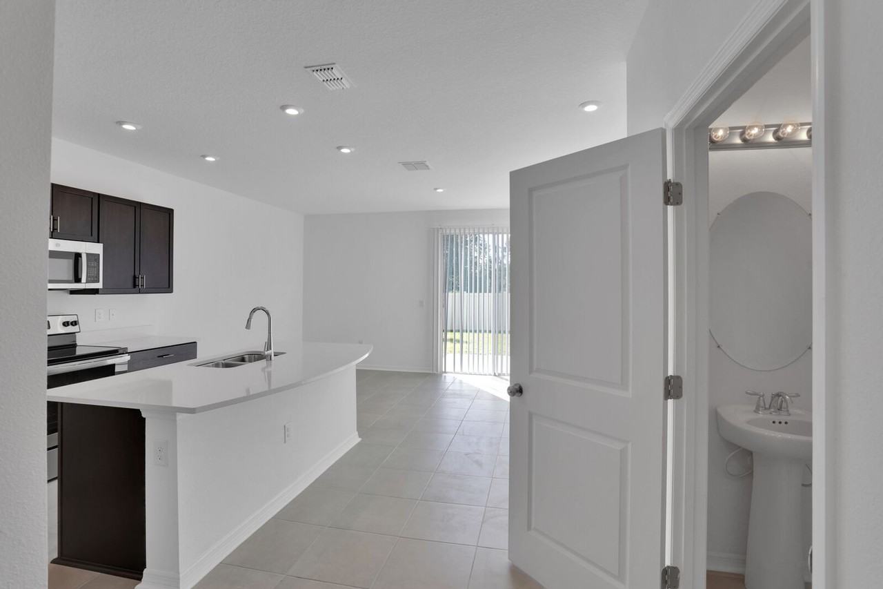 332 Anthony Dr - Photo 5 of 24