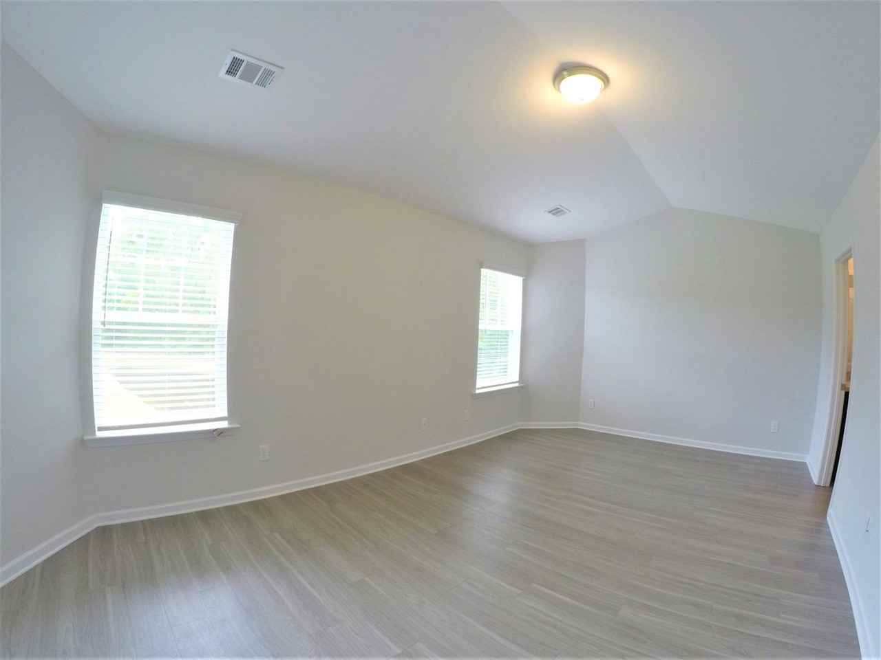 15 St Augustine Way - Photo 7 of 10