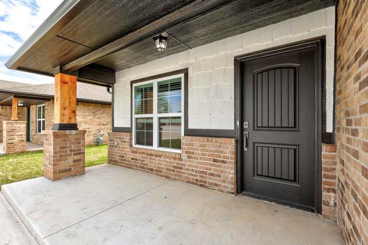 710 League Cir - Photo 2 of 24
