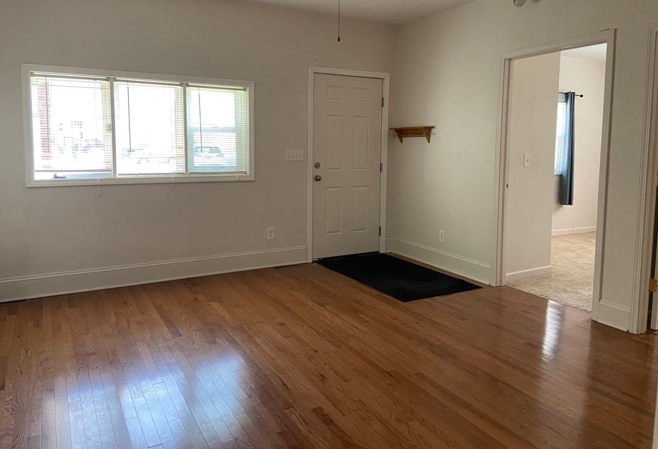 115 Goundry St - Photo 2 of 14