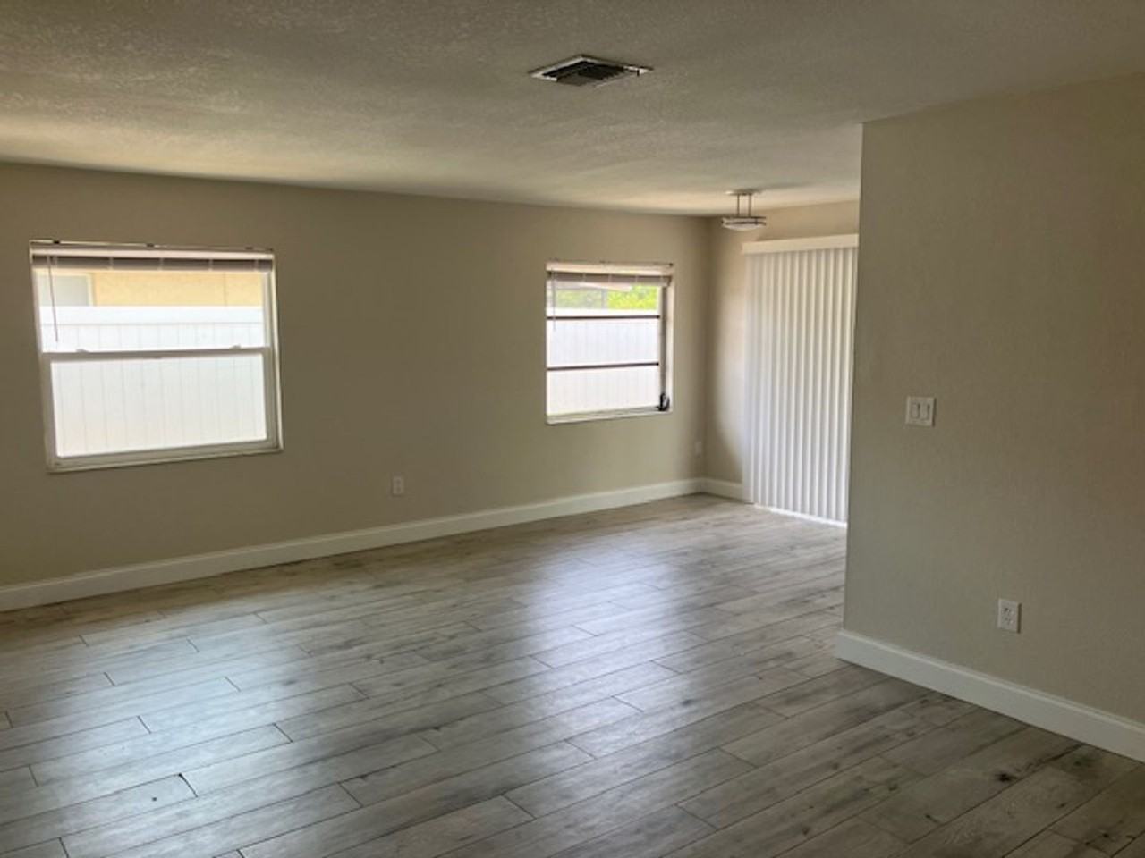 3722 Rosemary Dr - Photo 2 of 16