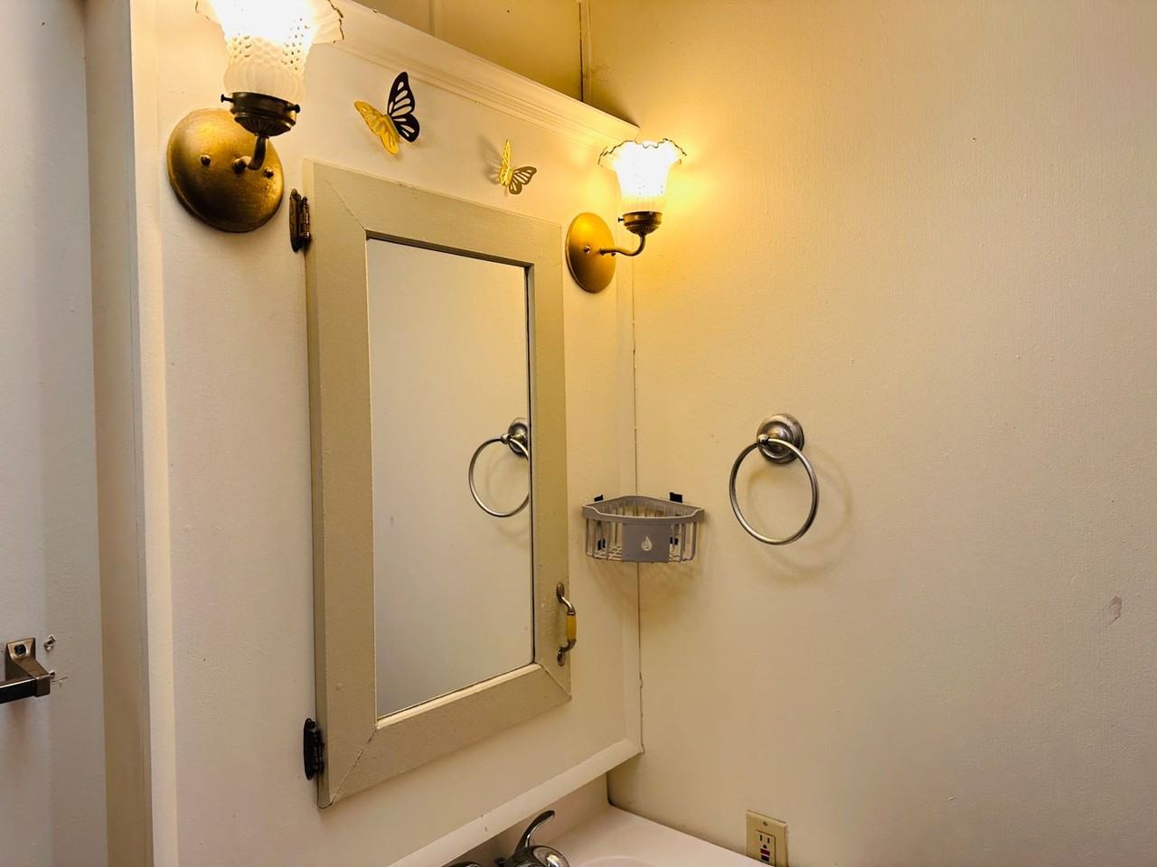 3015 S 54th St W - Photo 2 of 13