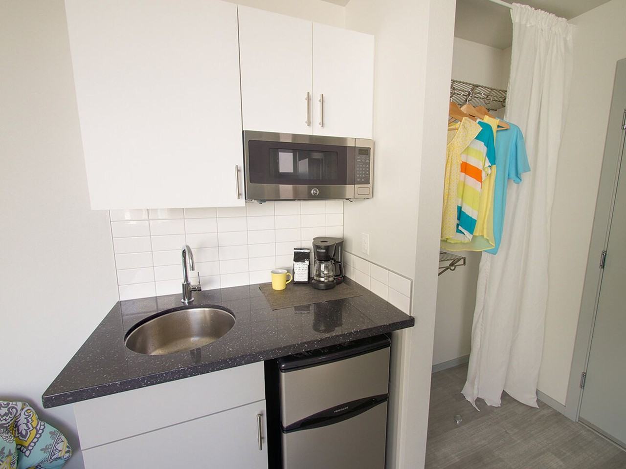 Fauntleroy Lofts - Photo 4 of 8