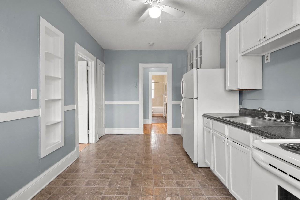 34-38 Beacon St - Photo 3 of 19