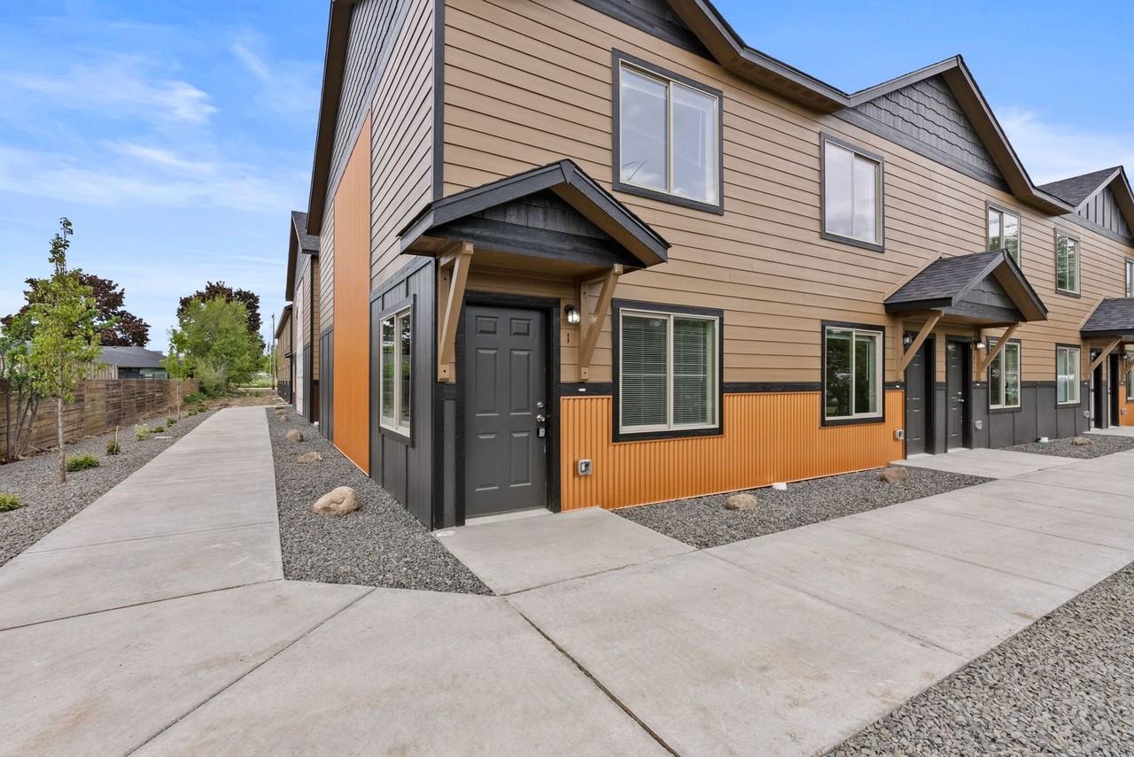 Alki Townhomes 2 12050 E Alki Ave, Spokane Valley, WA 99206