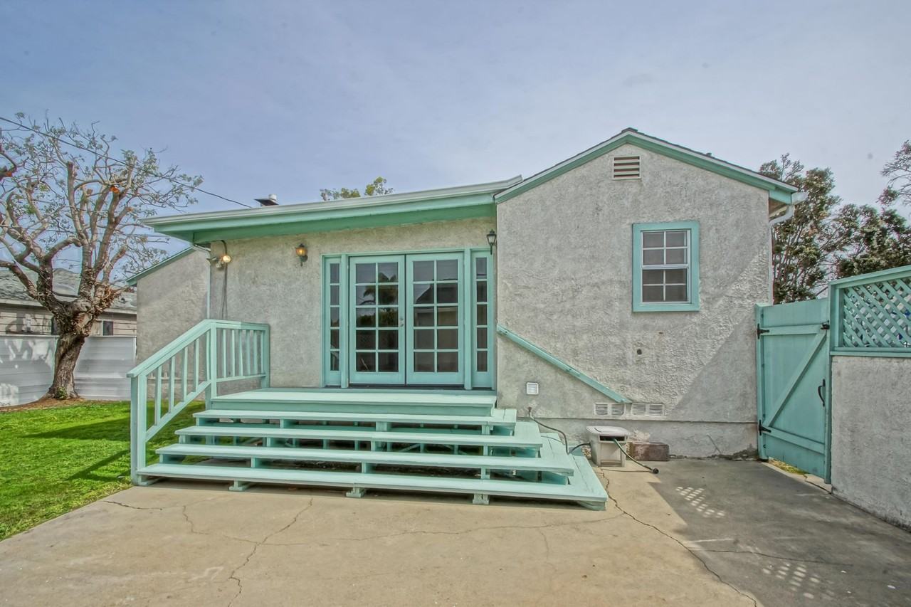 1151 Harkness St - Photo 2 of 44