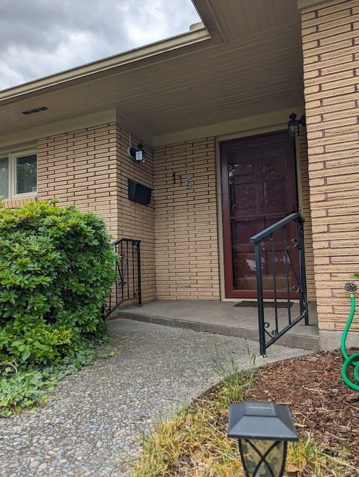 116 14th Ave - Photo 3 of 17