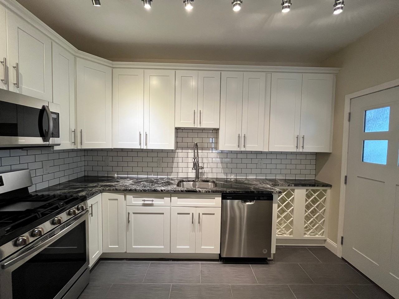 5617 E Liberty Blvd #1 - Photo 3 of 42