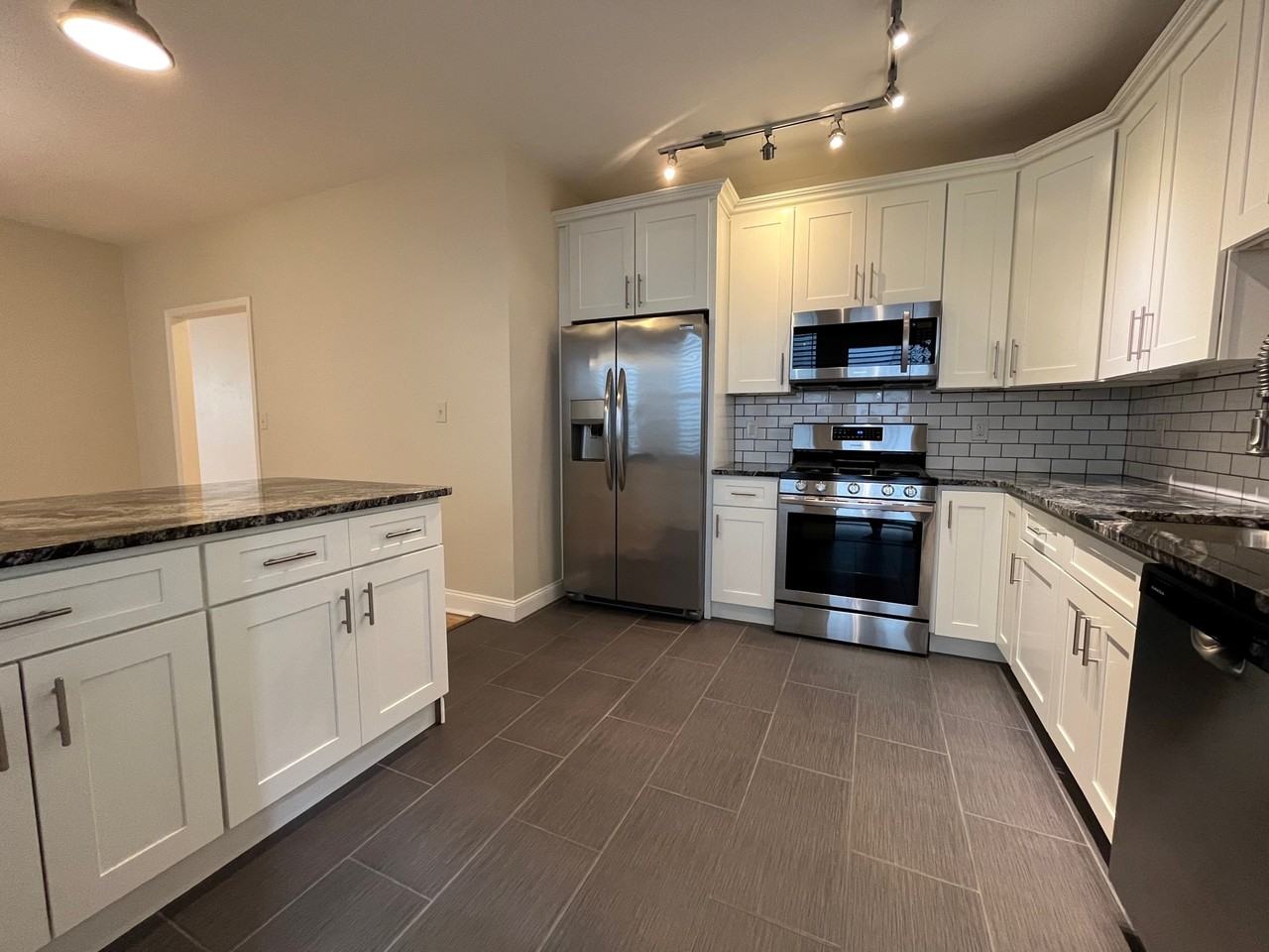 5617 E Liberty Blvd #1 - Photo 5 of 42