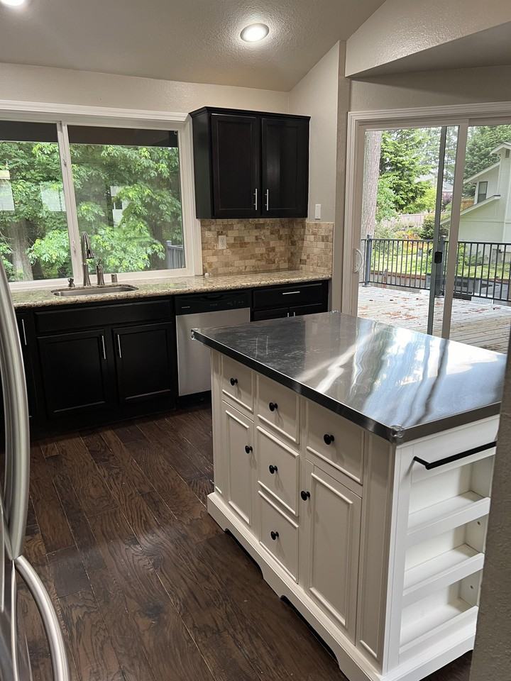 1017 35th Street Ct Nw #1 - Photo 3 of 20