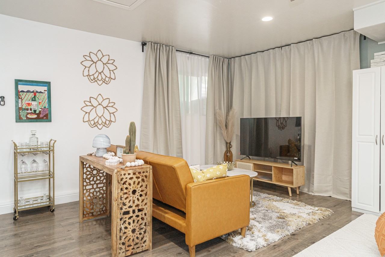 9026 Avocado St #1 - Photo 6 of 19