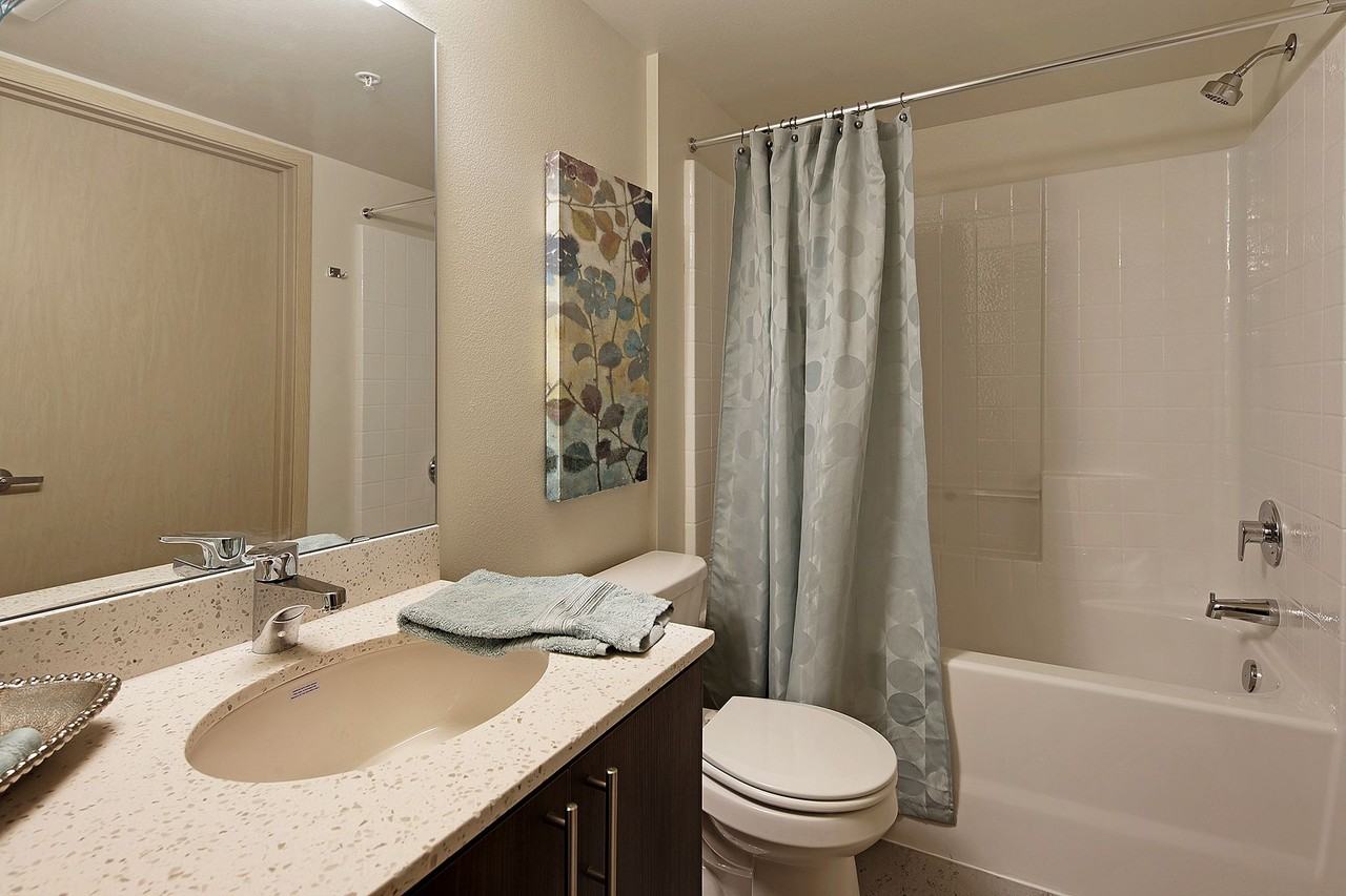 Glendale is now Leasing! - Photo 4 of 32