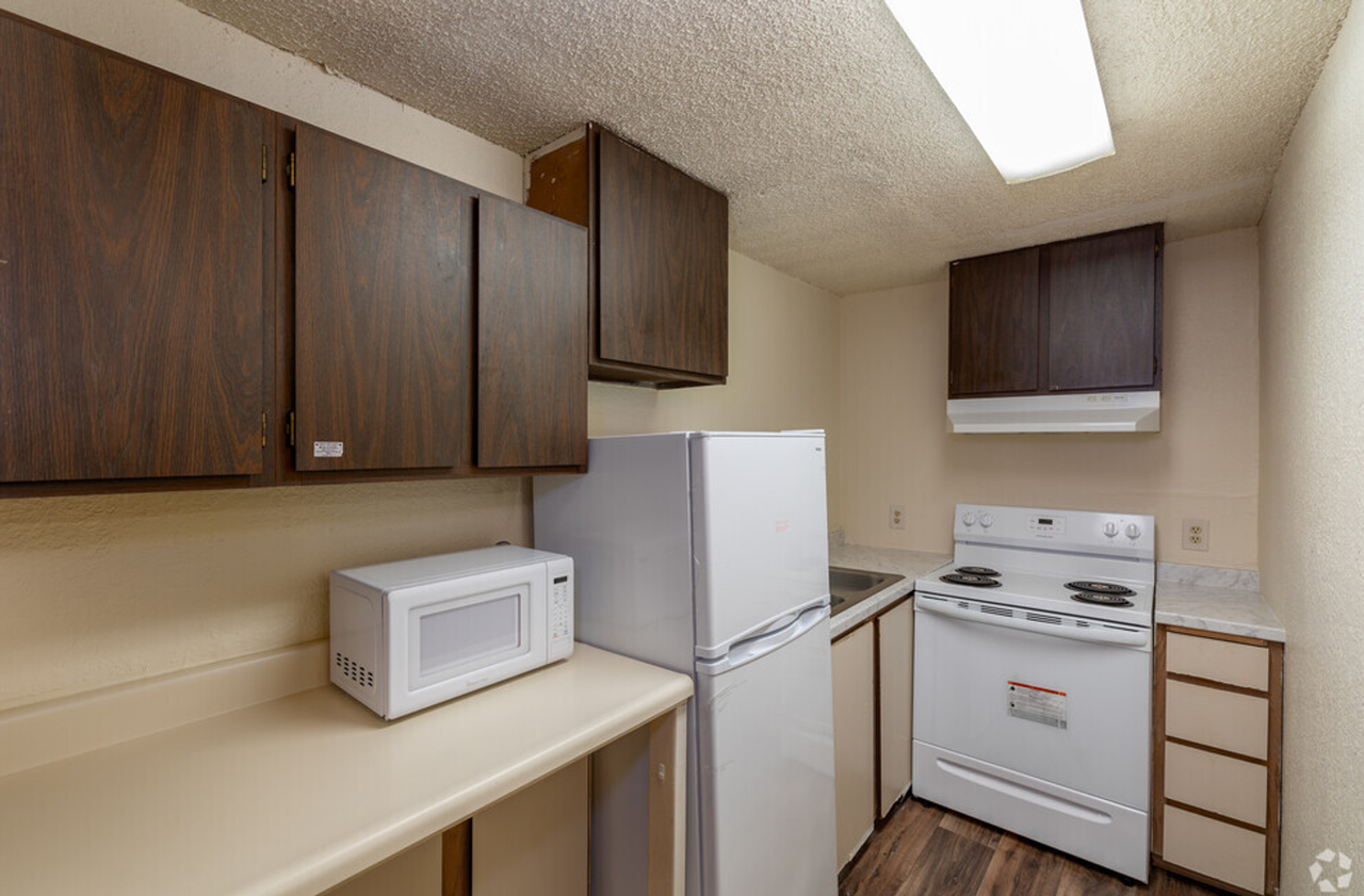 Badger Apartments is now Leasing! - Photo 5 of 12