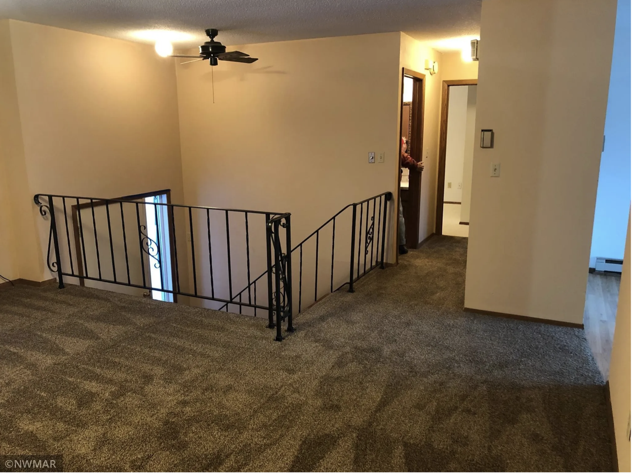 122 Vance Ave N #1 - Photo 2 of 3