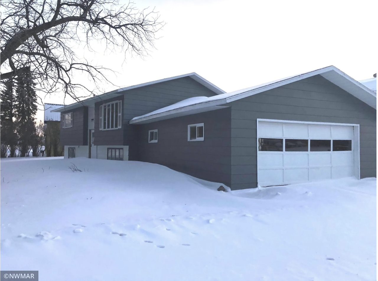 122 Vance Ave N #1 - Photo 3 of 3