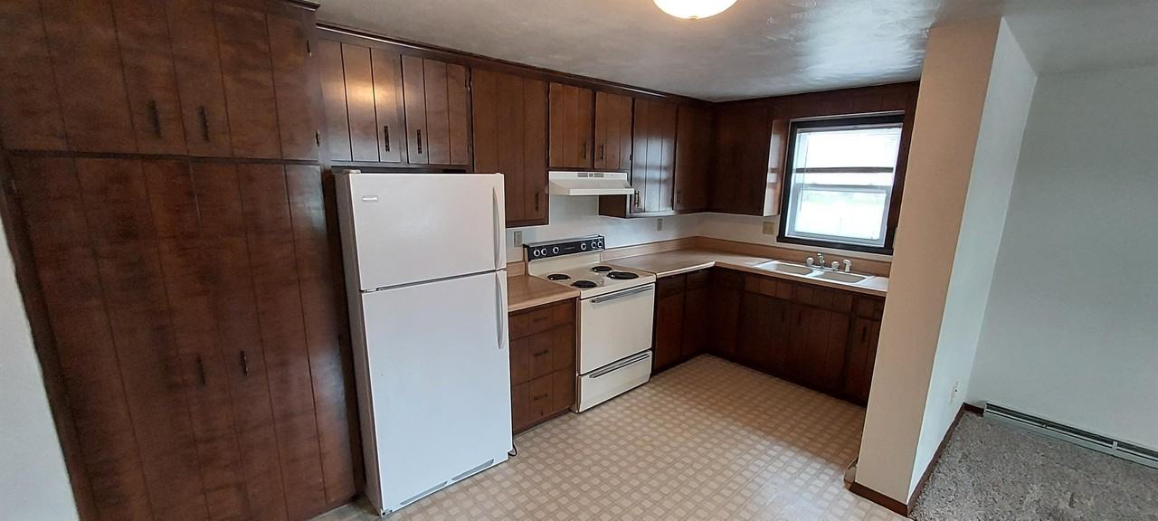 836 12th Ave #836 - Photo 2 of 9