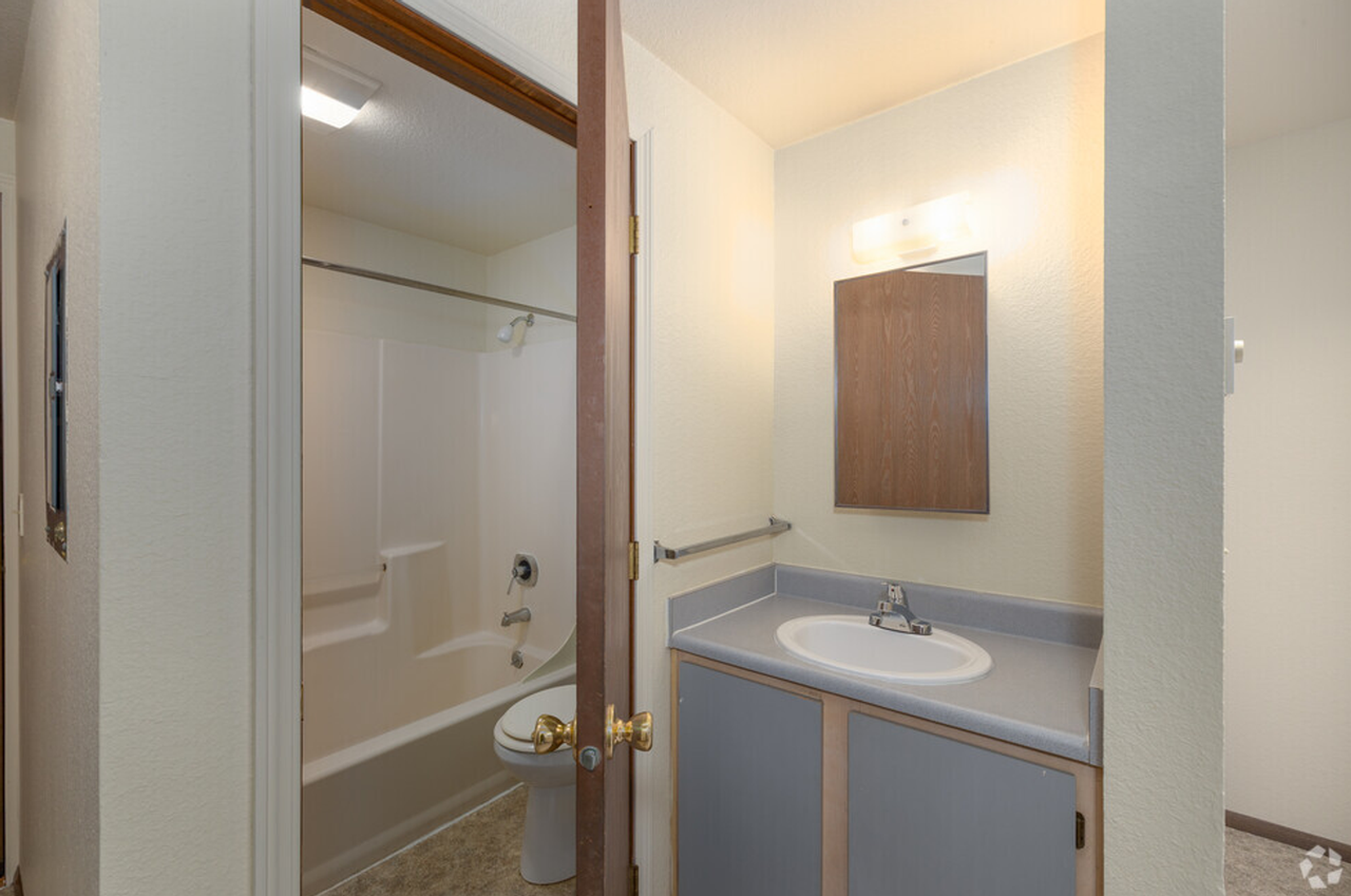 Cedar Apartments is now Leasing! - Photo 2 of 19