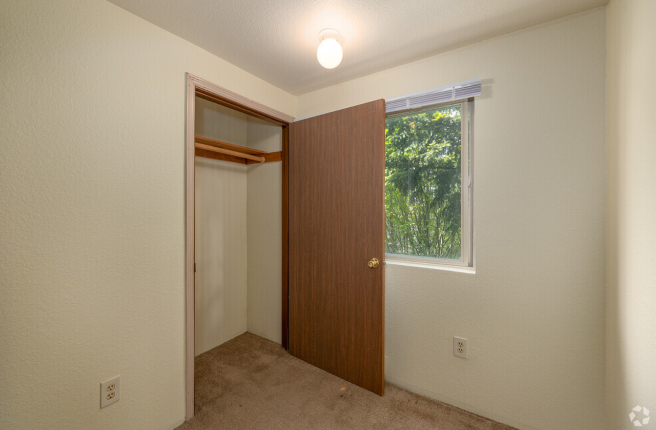 Cedar Apartments is now Leasing! - Photo 3 of 19