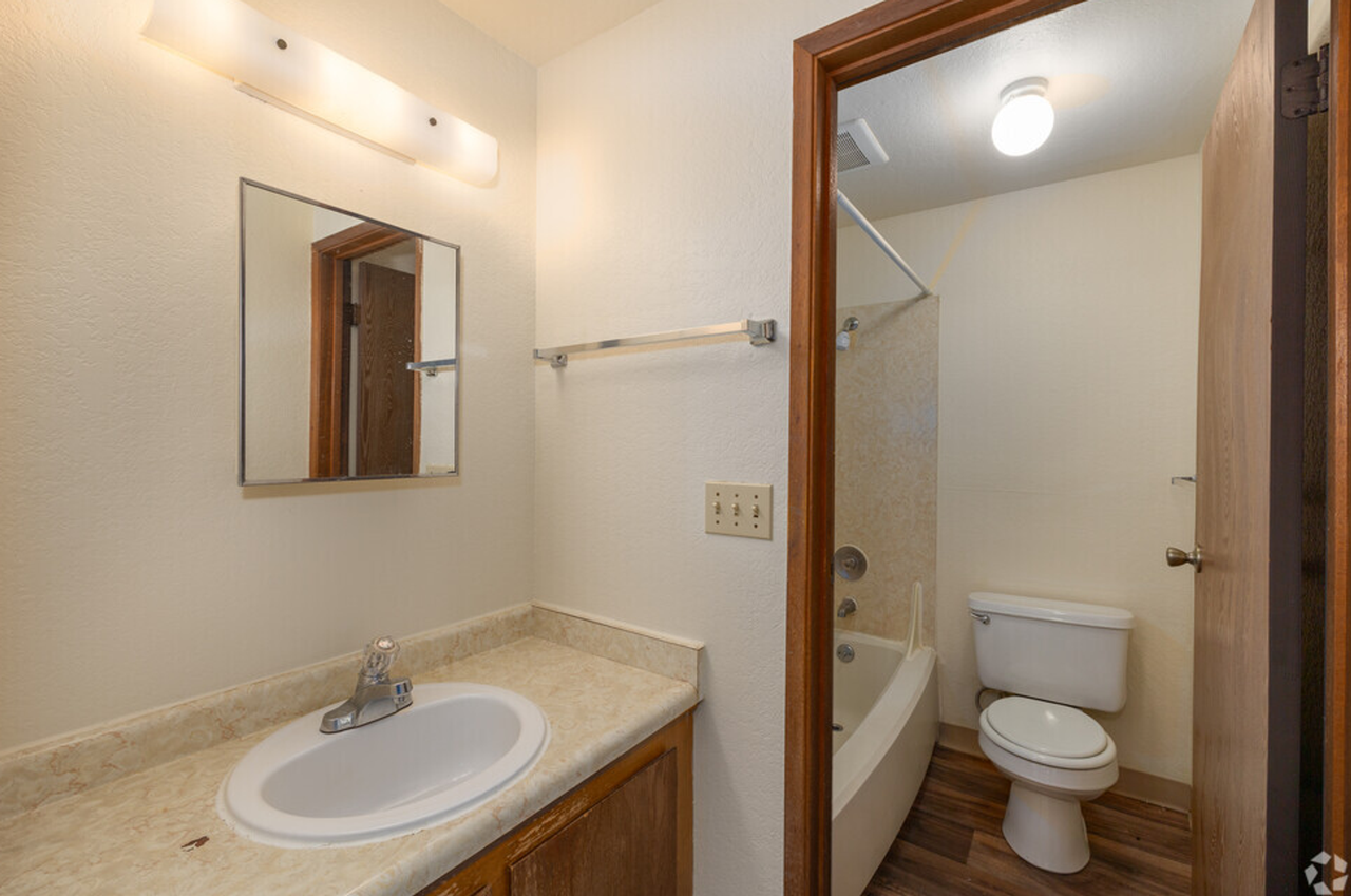 Alder Apartments is now Leasing! - Photo 2 of 6