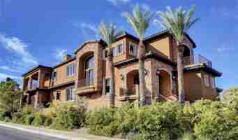 featured image of 15 15 Vía Lido #1