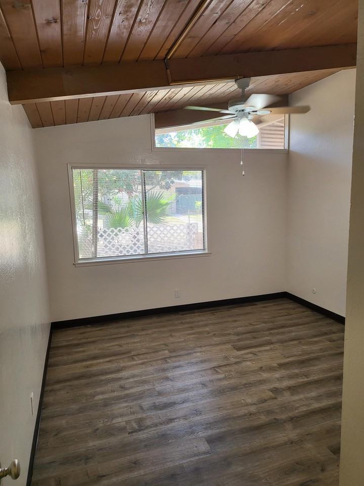 1728 W. Shaw Ave-G #28G - Photo 5 of 20