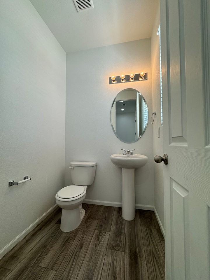 9823 Jaggar Way - Photo 6 of 23