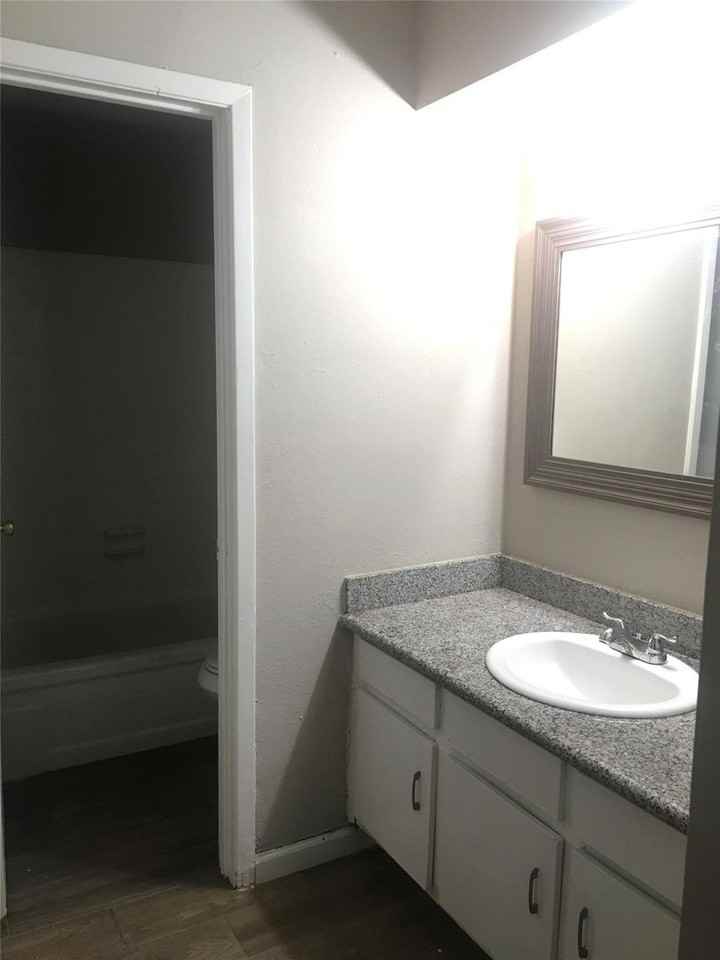 5625 Antoine Dr #708 - Photo 4 of 6