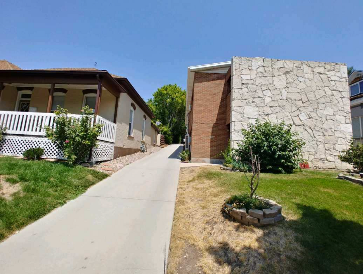 421 East 6th Avenue - Photo 2 of 31