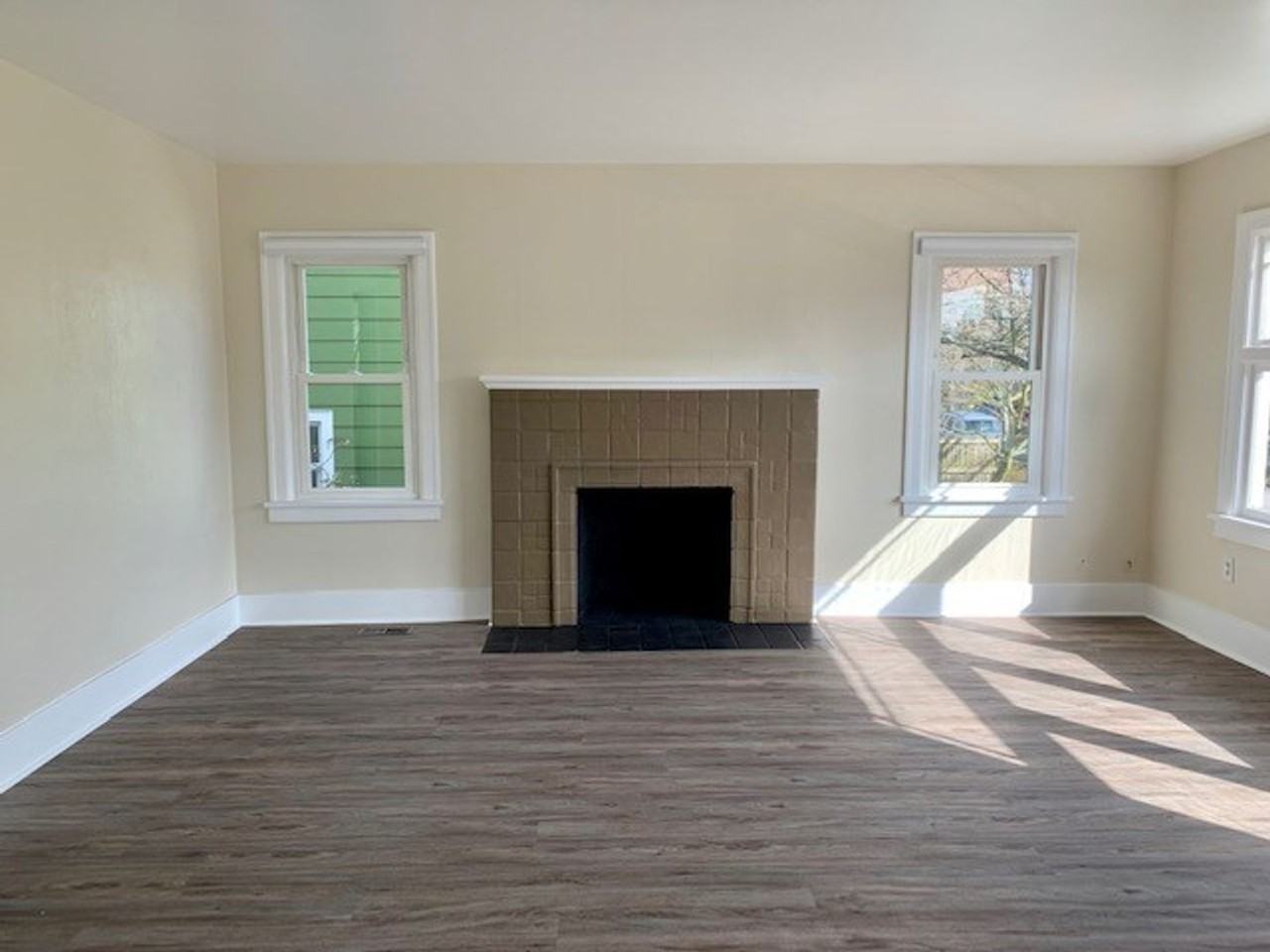 7511 Jones Ave Nw - Photo 4 of 24
