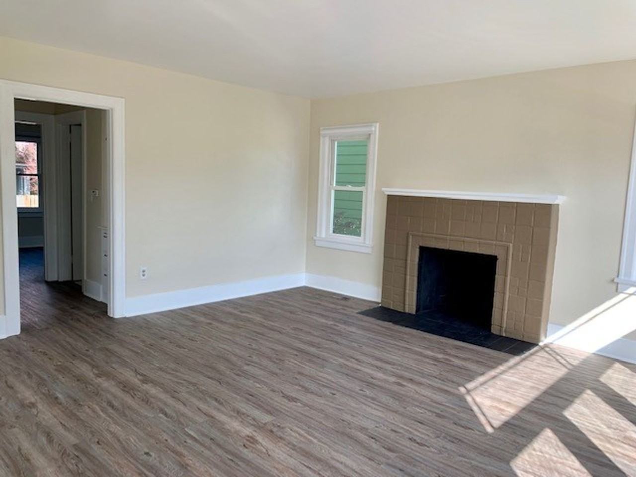 7511 Jones Ave Nw - Photo 5 of 24