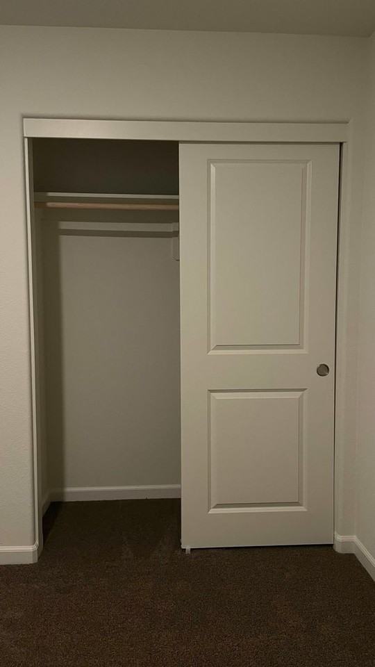 360 Shafer Ave - Photo 4 of 19