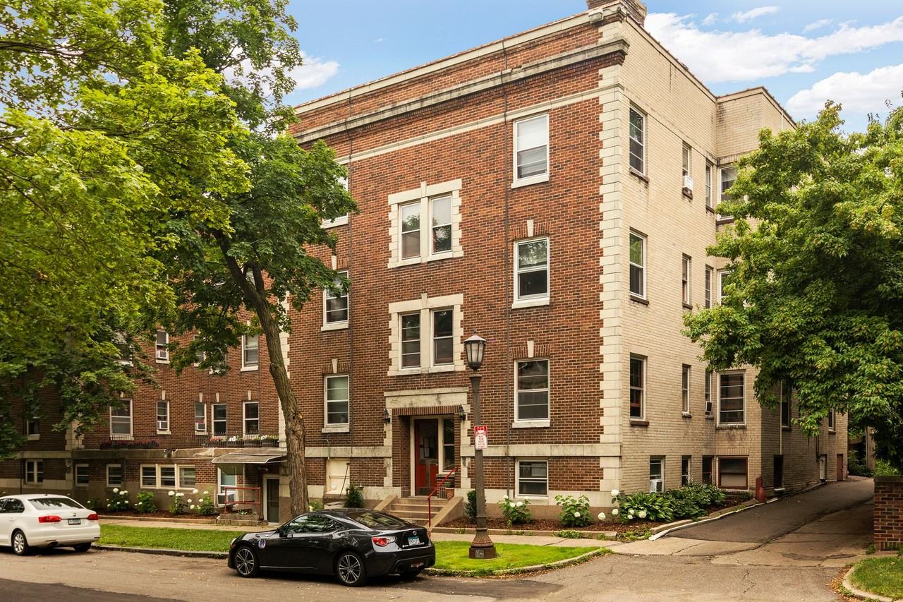 Ashland Apartments - Photo 7 of 25