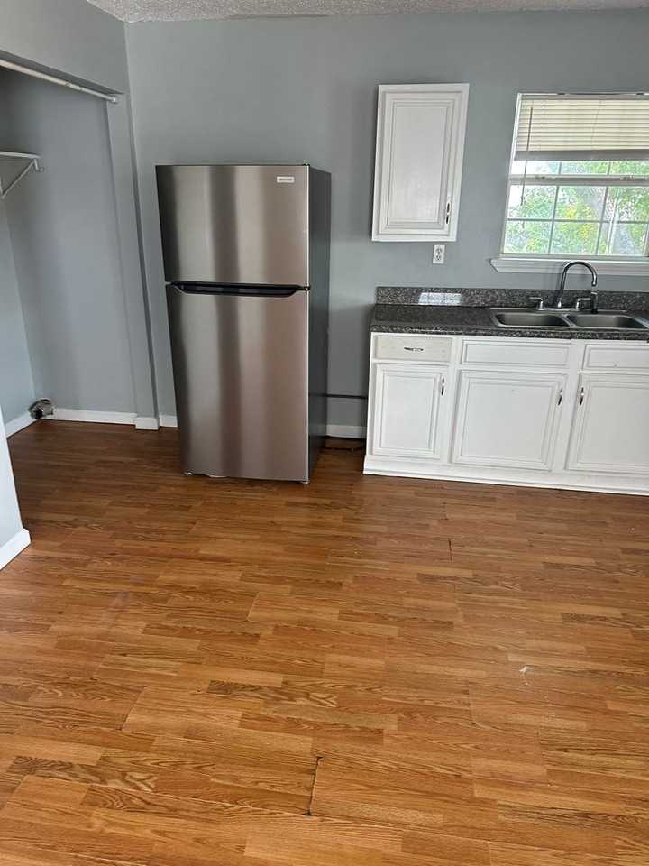 8720 8720 - 8722 Hickory Street - 8722 #8722 - Photo 4 of 13