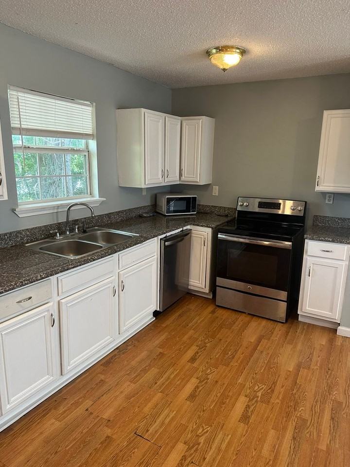 8720 8720 - 8722 Hickory Street - 8722 #8722 - Photo 5 of 13