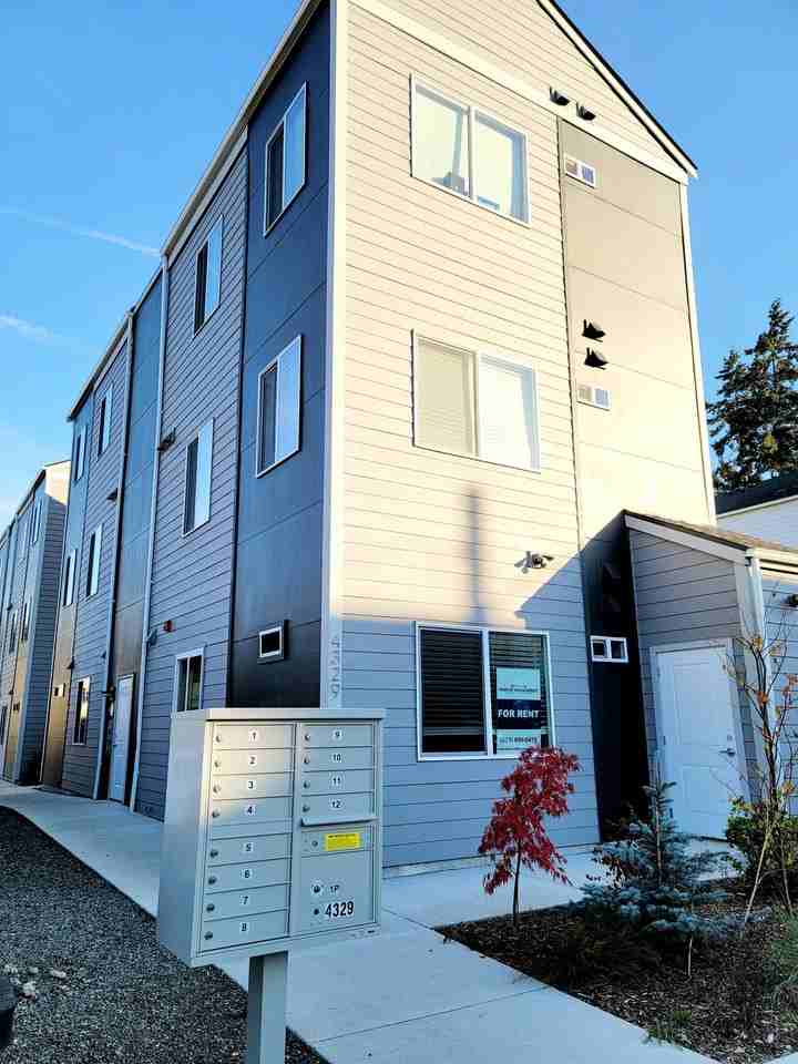 CEDAR 12 - Photo 2 of 7