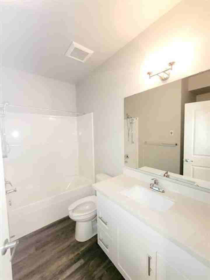 CEDAR 12 - Photo 4 of 7