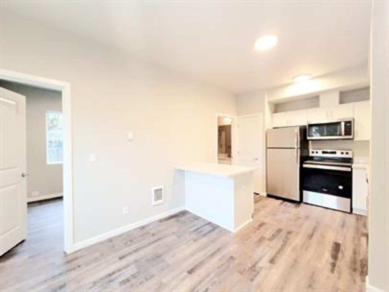 CEDAR 12 - Photo 5 of 7