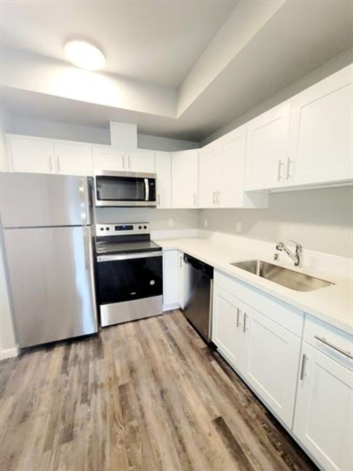 CEDAR 12 - Photo 6 of 7