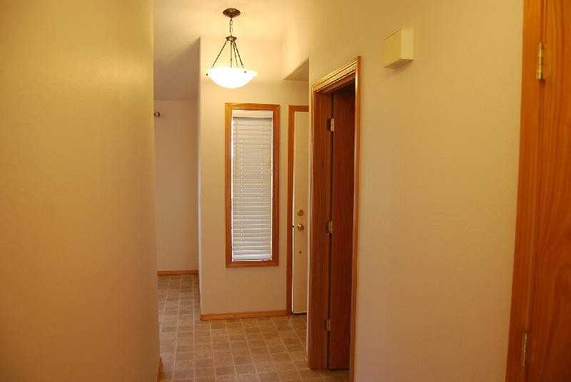 4707 Ne 39th St - Photo 3 of 15