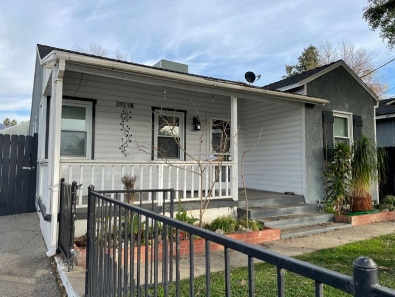 10338 Eldora Ave - Photo 2 of 23