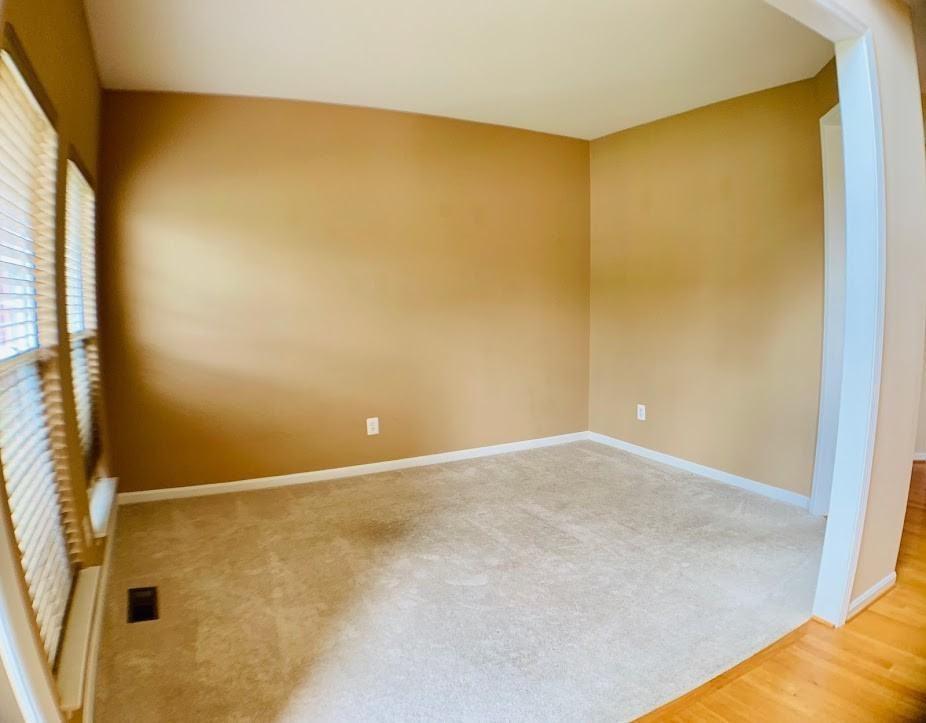 21 Warwick Way - Photo 3 of 44