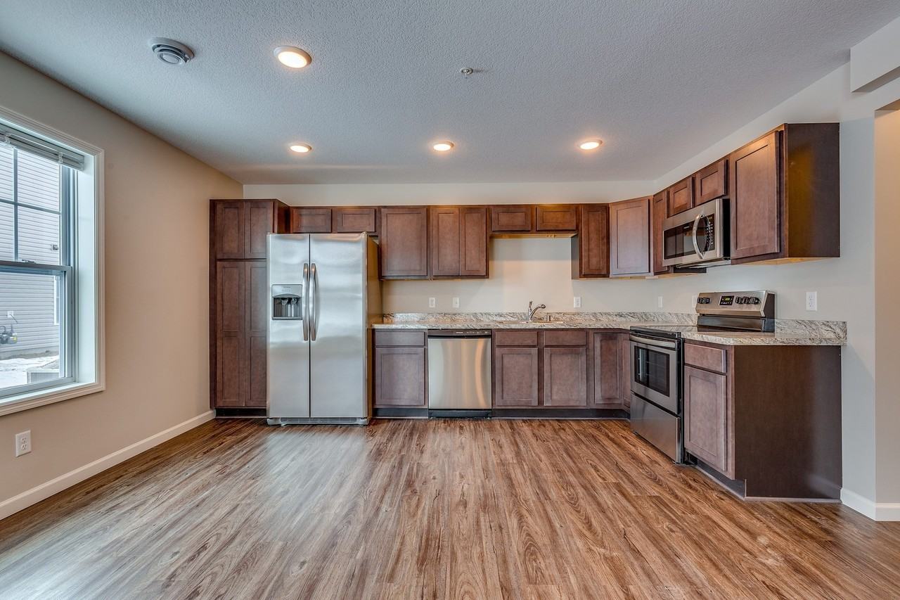 12610 Pond View Rd - Photo 3 of 17
